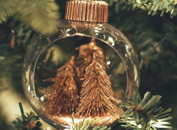 How to Decorate a Christmas Tree: Tips for Easy Assembly, Lighting, and Styling